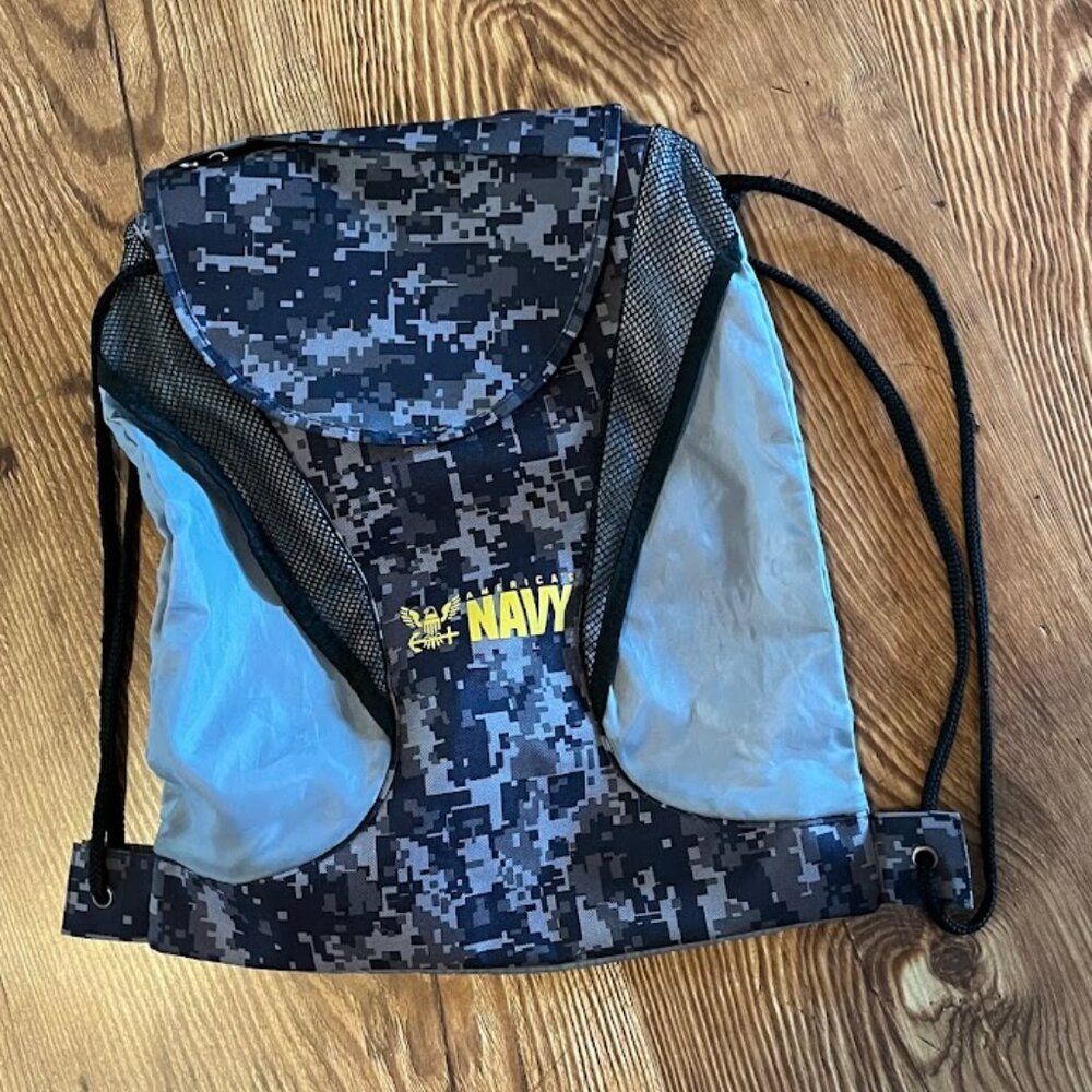 America's Navy Cinch Sack Drawstring Bag Backpack, Gray & Camo